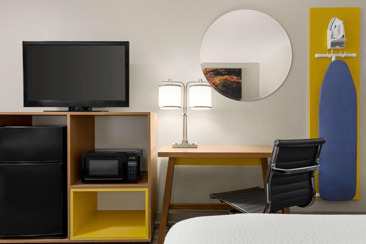 Days Inn By Wyndham Fulton Zewnętrze zdjęcie